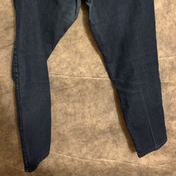 Jeans - Picture 4 of 4